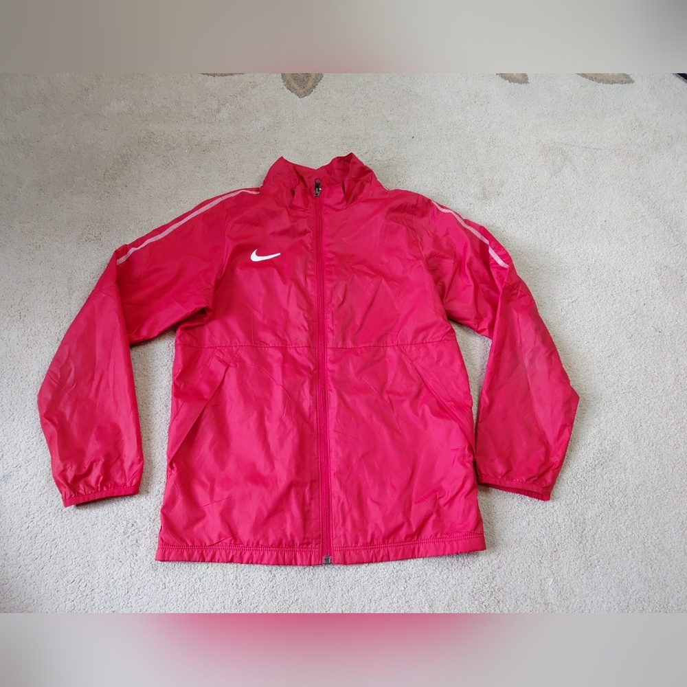 Nike Red Sporty Jacker Lightweight Design Sz L
